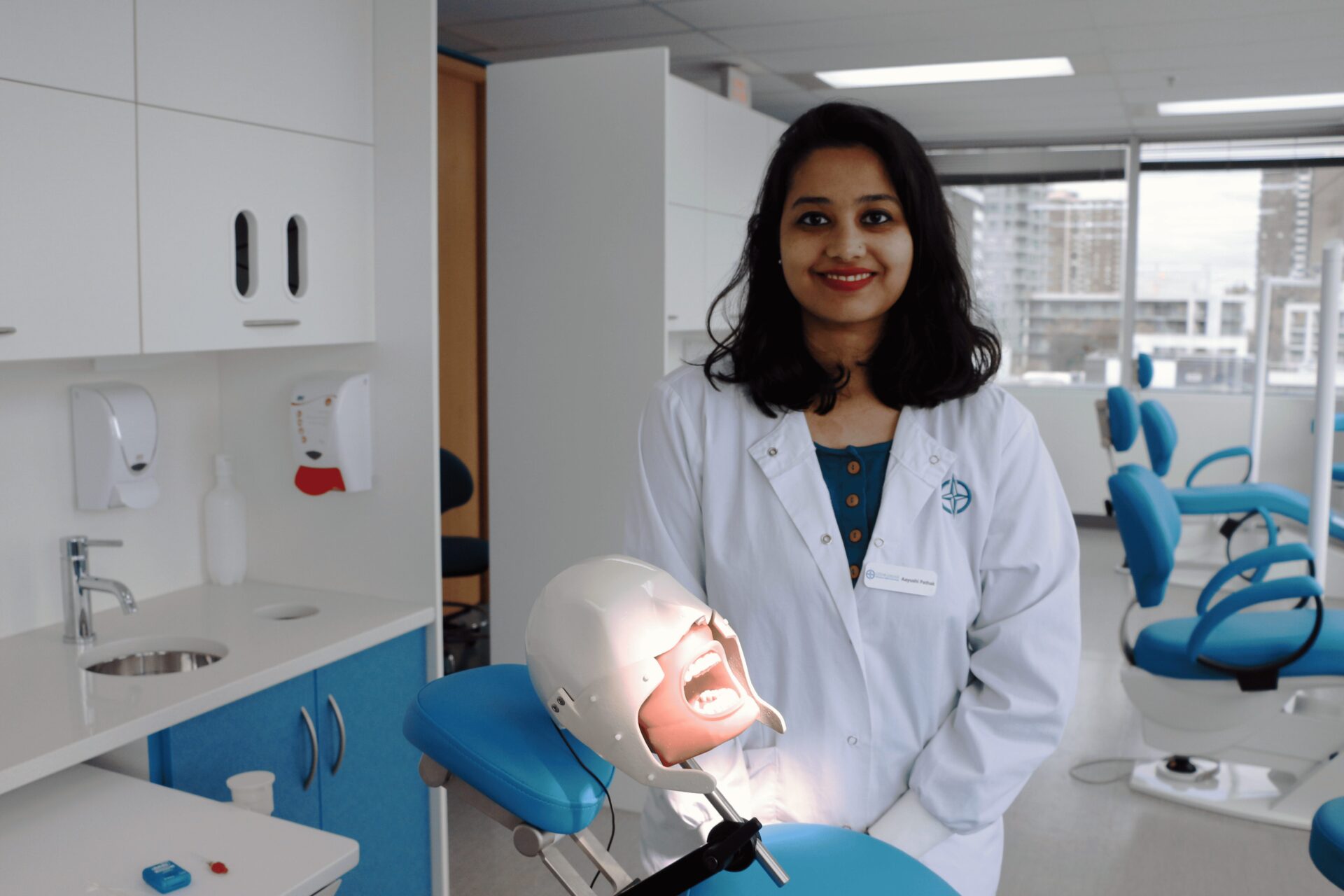 Dental-student3